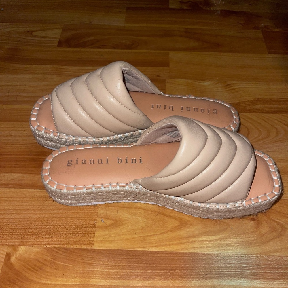 Gianni bini tan sandals